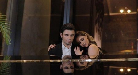 Nigar Camalın Mədət Quliyevin oğlu ilə səmimi FOTOSU yayıldı Nigar Camalın Mədət Quliyevin oğlu ilə səmimi FOTOSU yayıldı