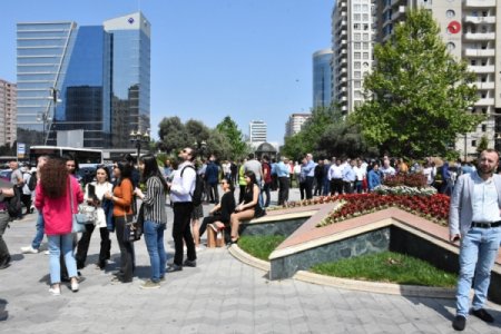 "Dəmirçi Plaza"dan yanğınla bağlı - AÇIQLAMA - FOTOLAR