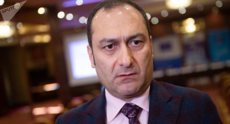 Nazir istefa verdi - FOTO
